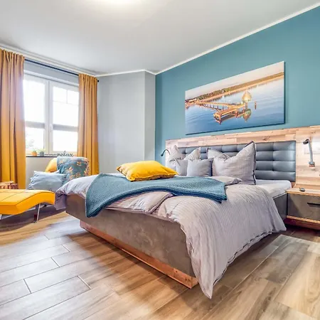 Strandstraße 16 - 3 *