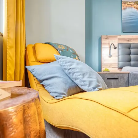 Strandstrasse 16 - 3 アパート *