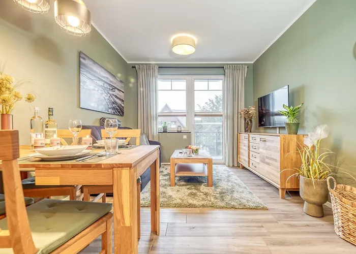 Strandstraße 16 - 3 *